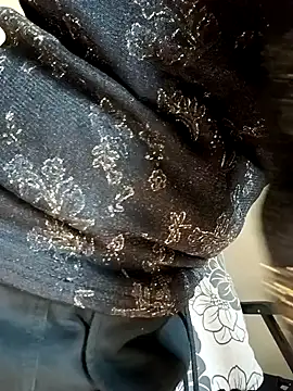 miaomiao520 online show from 12/16/24, 07:37