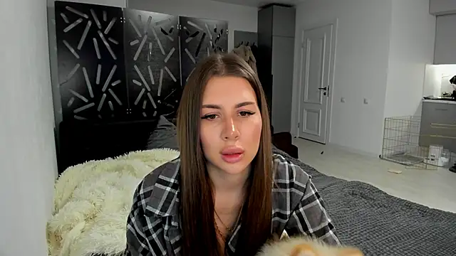 Snapshot of SuraMune chatting on 12/07/24, 11:23 SuraMune online show from 12/07/24, 11:23