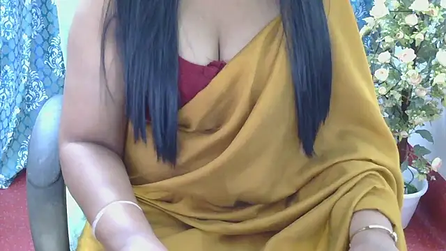 indian anu mallu online show from 01/12/26, 04:39