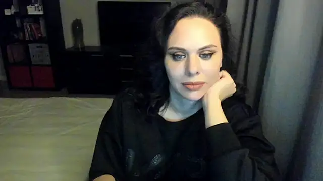 MollyCheiz online show from 02/02/25, 11:00