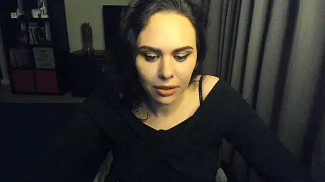 MollyCheiz online show from 02/11/25, 11:54