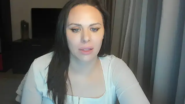 MollyCheiz online show from 03/27/26, 07:13