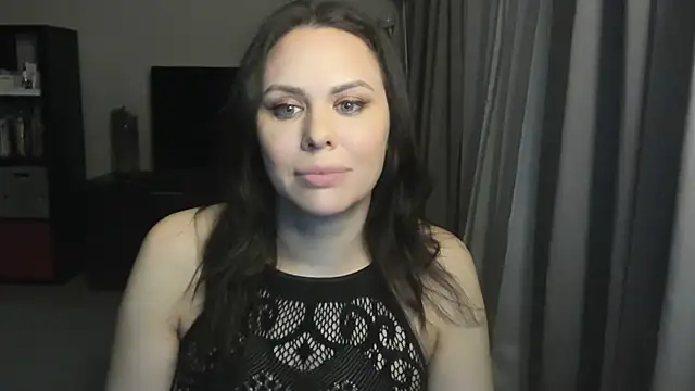 MollyCheiz online show from 04/07/26, 08:53