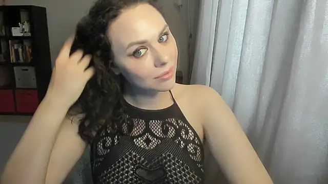 MollyCheiz online show from 05/22/26, 12:11
