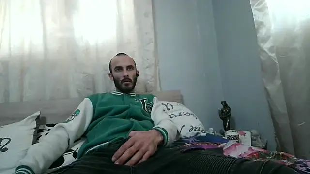 Snapshot of kisandgioni chatting on 01/02/25, 10:05 kisandgioni online show from 01/02/25, 10:05