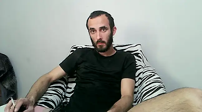 Snapshot of kisandgioni chatting on 03/08/25, 02:30 kisandgioni online show from 03/08/25, 02:30