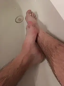 Snapshot of kisandgioni chatting on 02/25/26, 06:28 kisandgioni online show from 02/25/26, 06:28