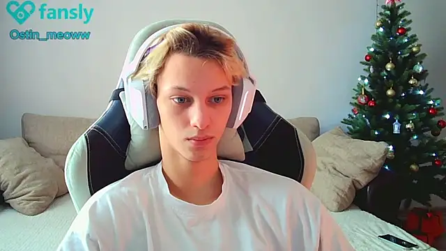 Ostin meow online show from 01/16/25, 06:56