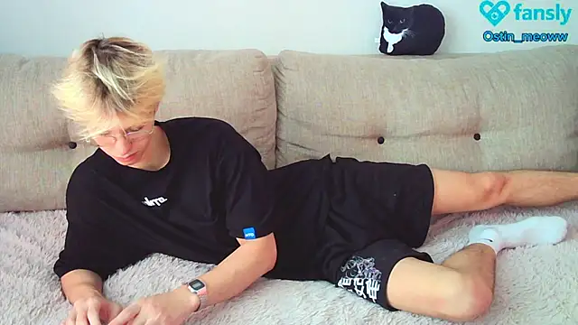 Ostin meow online show from 02/11/25, 08:15