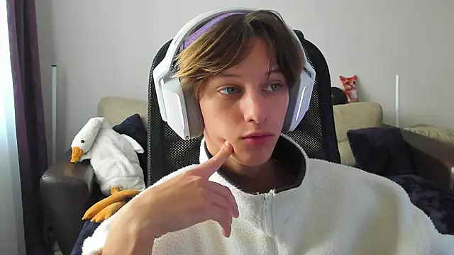 Ostin meow online show from 09/14/25, 08:02