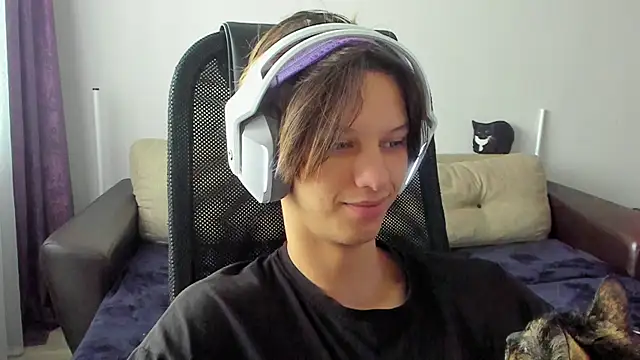 Ostin meow online show from 11/14/25, 06:34