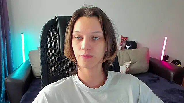 Ostin meow online show from 04/14/26, 12:33