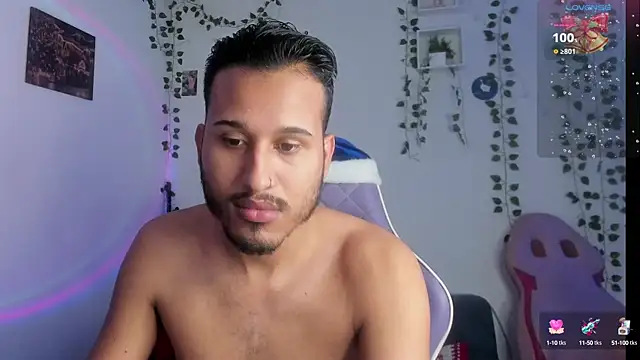 Snapshot of Raf_brunette chatting on 12/06/24, 01:33 Raf brunette online show from 12/06/24, 01:33