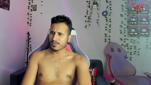 Snapshot of Raf_brunette chatting on 12/06/24, 11:25 Raf brunette online show from 12/06/24, 11:25