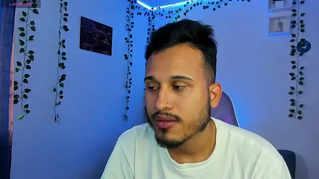 Raf brunette online show from 12/22/24, 01:33