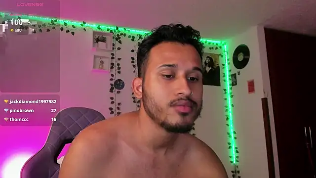 Snapshot of Raf_brunette chatting on 01/09/25, 09:59 Raf brunette online show from 01/09/25, 09:59