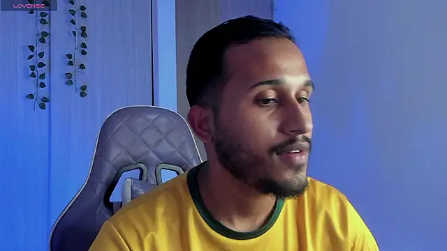 Raf brunette online show from 02/02/26, 10:19