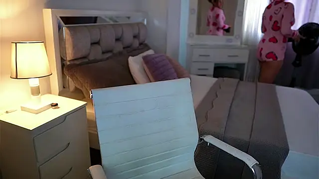 Camilaa bueno online show from 02/14/26, 09:11