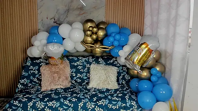 Snapshot of Any_topless chatting on 10/11/25, 10:58 Any topless online show from 10/11/25, 10:58