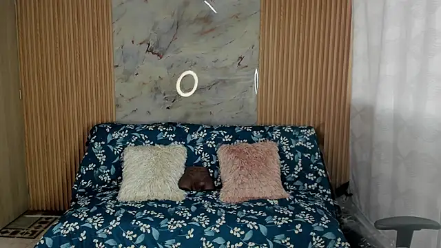 Snapshot of Any_topless chatting on 10/15/25, 10:59 Any topless online show from 10/15/25, 10:59