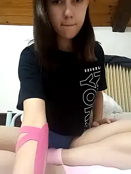 Snapshot of ella_grays chatting on 12/11/24, 07:14 ella grays online show from 12/11/24, 07:14