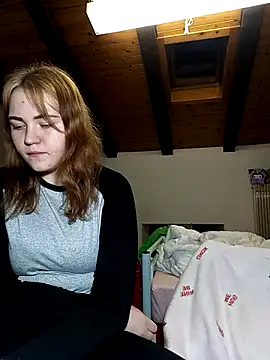 Snapshot of ella_grays chatting on 03/04/25, 06:29 ella grays online show from 03/04/25, 06:29