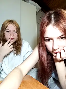 Snapshot of ella_grays chatting on 03/09/25, 07:48 ella grays online show from 03/09/25, 07:48