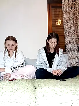 Snapshot of ella_grays chatting on 11/06/25, 07:26 ella grays online show from 11/06/25, 07:26