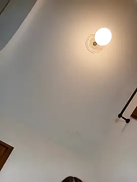 Snapshot of ella_grays chatting on 12/16/25, 04:01 ella grays online show from 12/16/25, 04:01