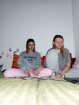 ella grays online show from 03/15/26, 06:36