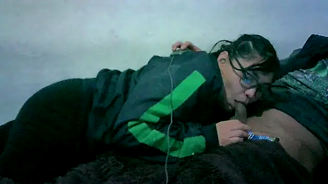 Snapshot of patynalgona chatting on 12/18/25, 10:21 patynalgona online show from 12/18/25, 10:21