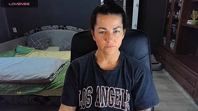 Aria Dl online show from 04/18/26, 09:35