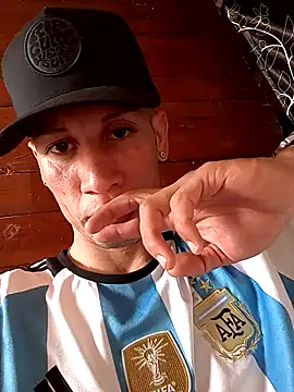 FlacoDani online show from 11/27/25, 02:08