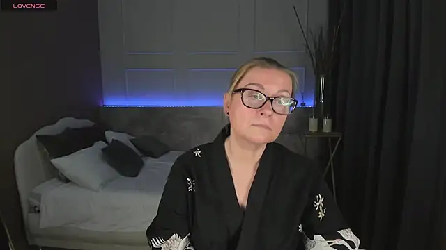 AlexandraKind online show from 01/23/25, 11:58