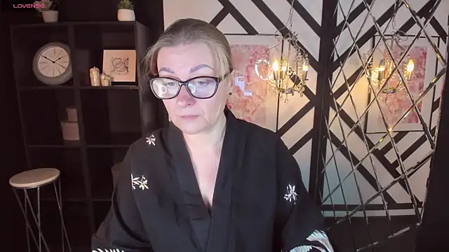 AlexandraKind online show from 02/05/25, 01:33