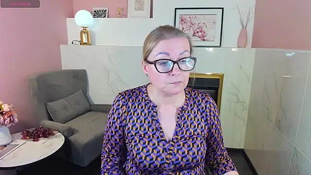 AlexandraKind online show from 02/27/25, 12:10