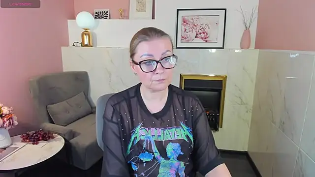 AlexandraKind online show from 02/27/25, 12:56