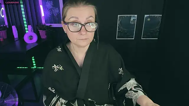 AlexandraKind online show from 02/28/25, 07:56