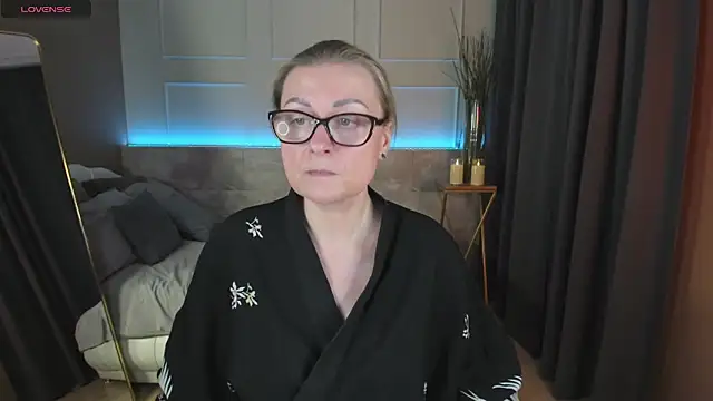 AlexandraKind online show from 03/02/25, 03:34