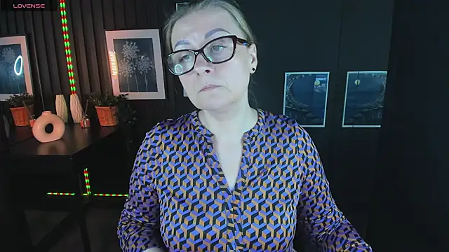 AlexandraKind online show from 03/05/25, 06:01