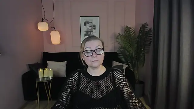 AlexandraKind online show from 03/12/25, 06:29