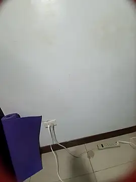 Katrina The Kitty online show from 11/14/25, 02:21