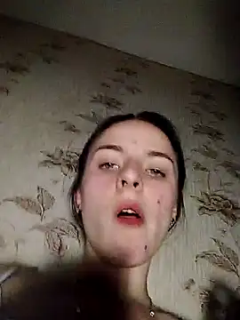 Snapshot of -bey_bi_Start chatting on 11/10/25, 09:03 -bey bi Start online show from 11/10/25, 09:03