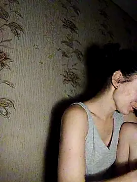 Snapshot of -bey_bi_Start chatting on 11/16/25, 10:26 -bey bi Start online show from 11/16/25, 10:26