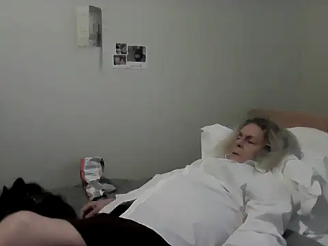 housewife shantie online show from 02/01/26, 11:53