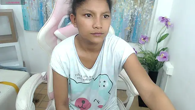 Snapshot of elly_willis chatting on 02/23/25, 03:02 elly willis online show from 02/23/25, 03:02