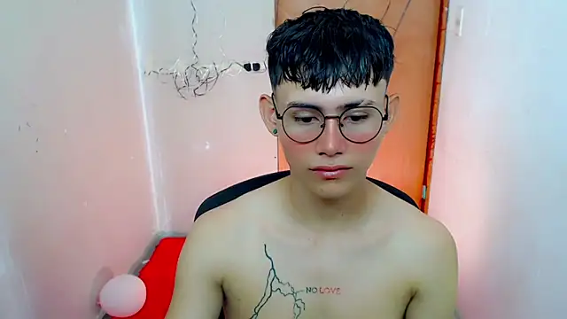 tanjiro cute online show from 10/23/25, 08:13