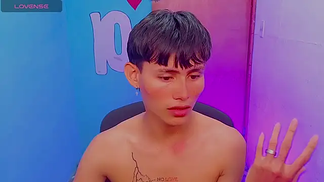 tanjiro cute online show from 03/23/26, 03:10