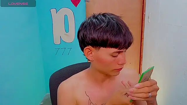 tanjiro cute online show from 04/28/26, 03:55