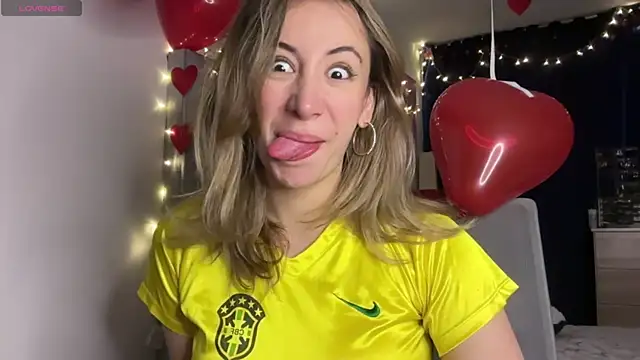 Gabby cruz  online show from 02/15/25, 09:05